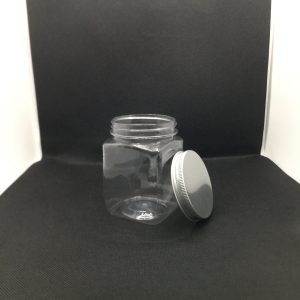 ငွေရောင်ဖုံးဘူးကြီး